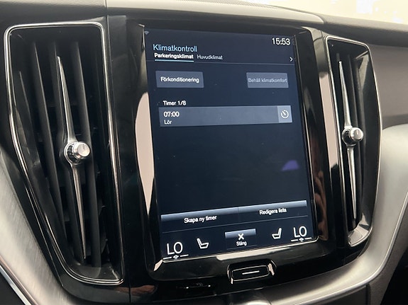 Volvo XC60 24 of 30
