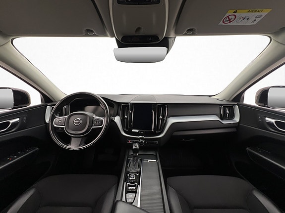 Volvo XC60 14 of 30