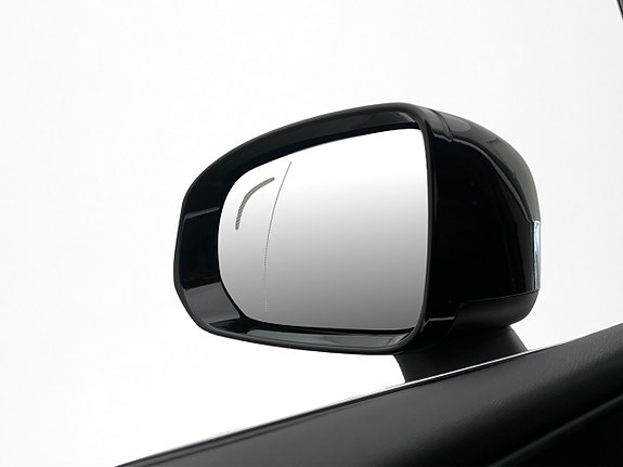 Volvo XC60 27 of 30