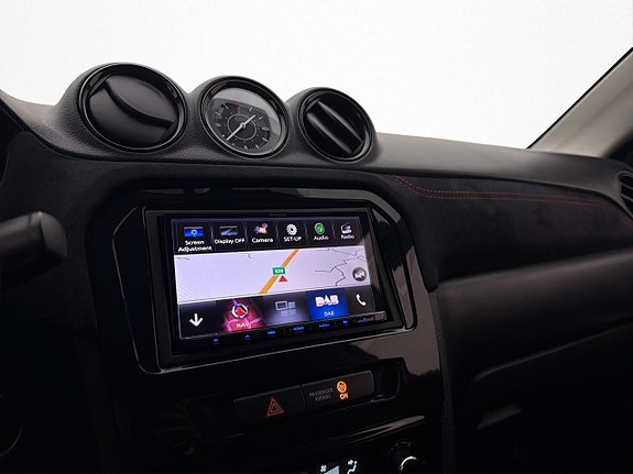 Suzuki Vitara 24 of 30