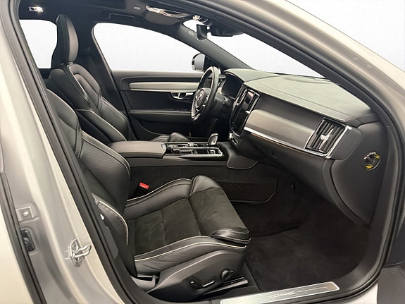 Volvo V90 18 of 30
