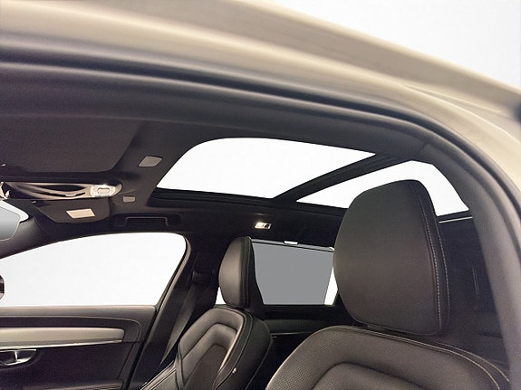 Volvo V90 21 of 30