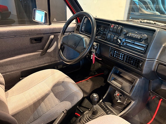 Volkswagen Jetta 4 of 21