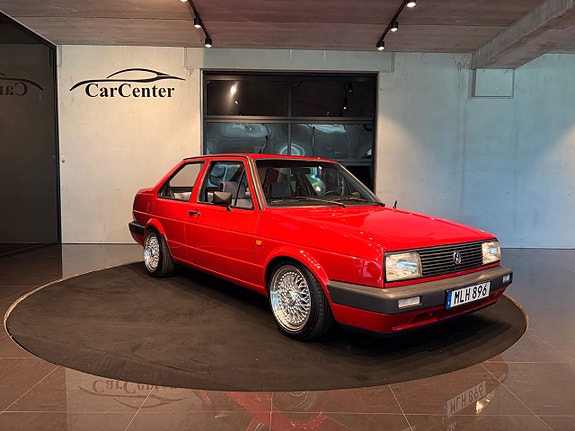 Volkswagen Jetta 2 of 21