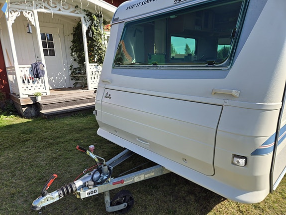 Adria Unica B 462 DP 11 of 30
