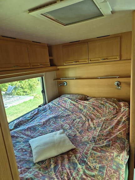 Adria Unica B 462 DP 26 of 30