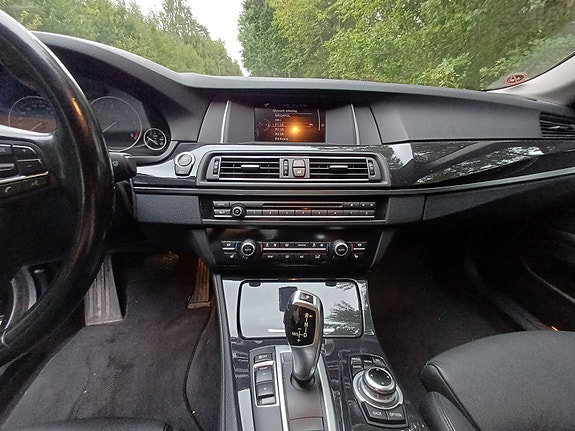 BMW 520d 5 of 18