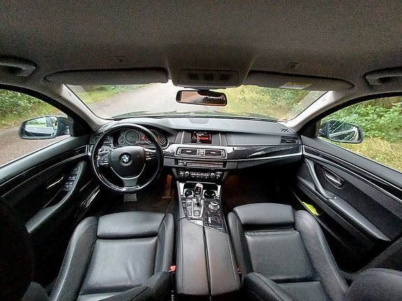 BMW 520d 4 of 18