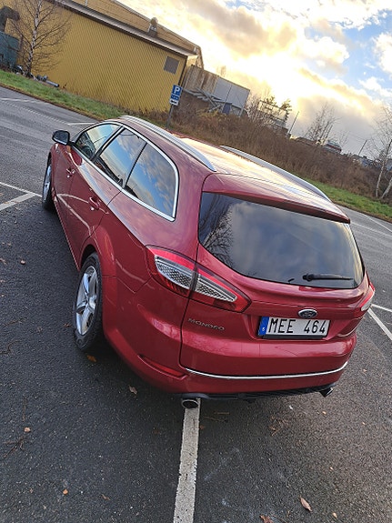 Ford Mondeo 2 of 9