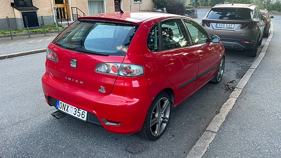 Seat Ibiza 4 of 8