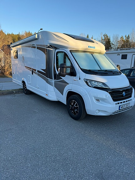 Knaus Live wave 700 2 of 17