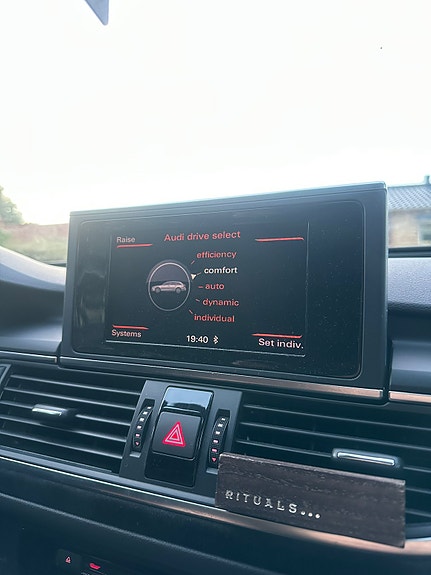 Audi A6 11 of 12