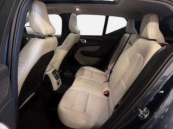 Volvo XC40 18 of 24