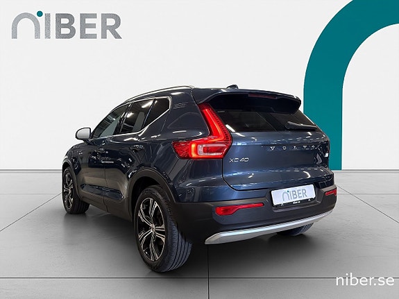 Volvo XC40 6 of 24