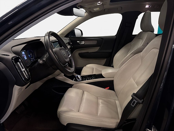 Volvo XC40 11 of 24