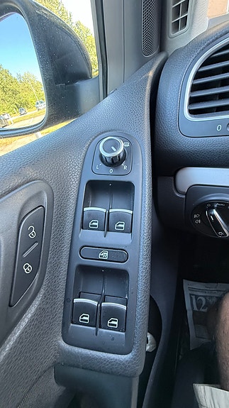 Volkswagen Golf VI 8 of 14