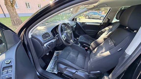 Volkswagen Golf VI 10 of 14