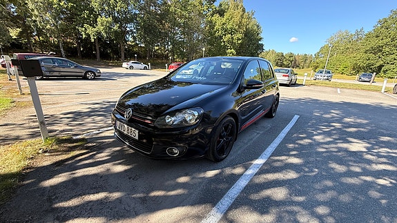 Volkswagen Golf VI 2 of 14