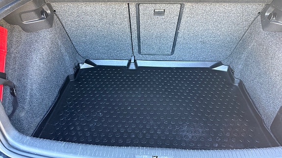 Volkswagen Golf VI 6 of 14