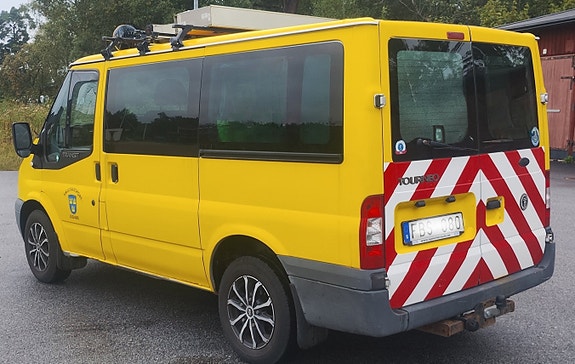 Ford Transit Tourneo 3 of 9