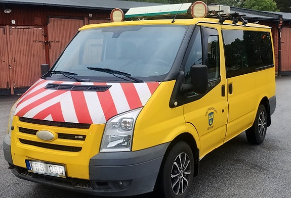 Ford Transit Tourneo 2 of 9