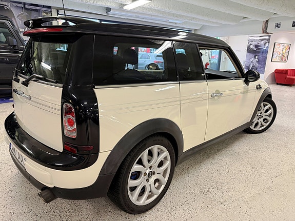 MINI Clubman Cooper D 4 of 23