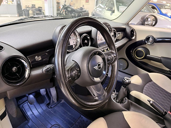 MINI Clubman Cooper D 16 of 23