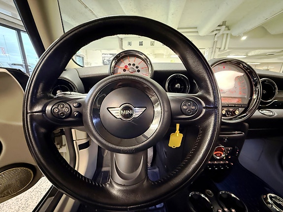 MINI Clubman Cooper D 13 of 23