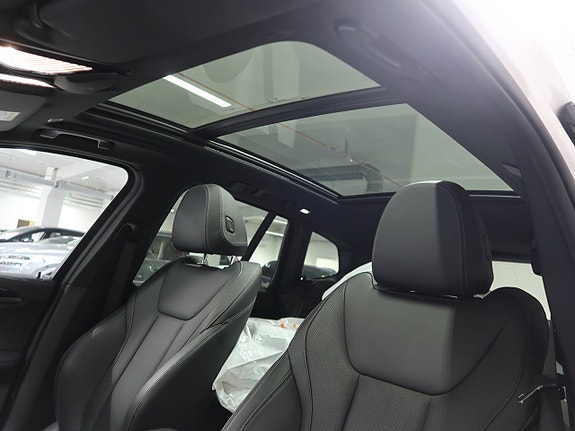 BMW iX3 27 of 30