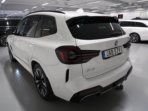 BMW iX3 9 of 30