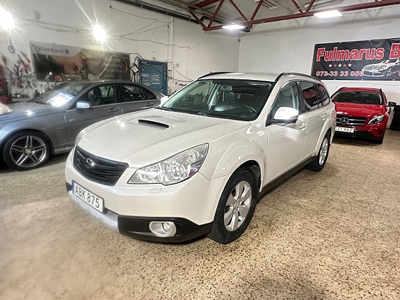 Subaru Outback 3 of 14