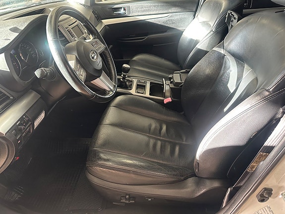 Subaru Outback 10 of 14