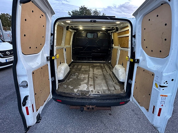 Ford Transit Custom 6 of 7
