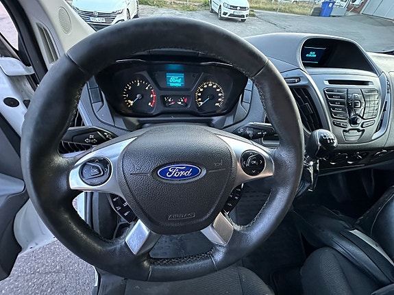 Ford Transit Custom 7 of 7