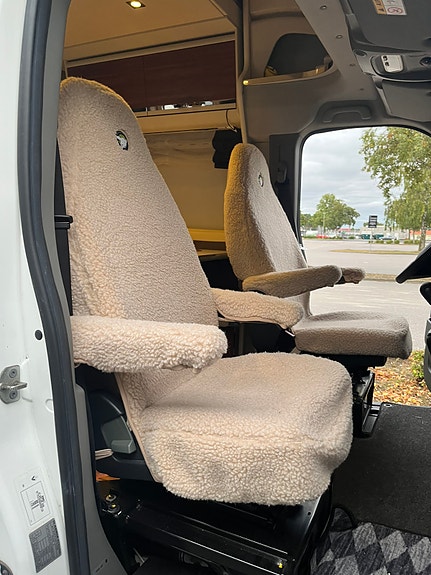 Adria Matrix Supreme 687 SLT 9 of 10