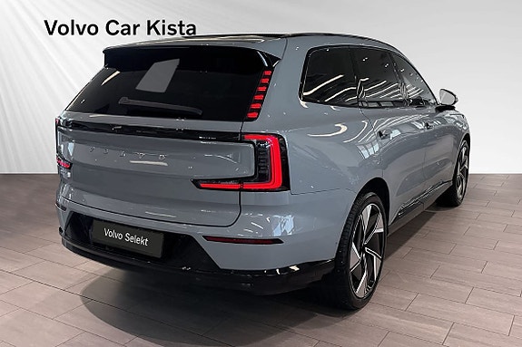 Volvo EX90 5 of 30
