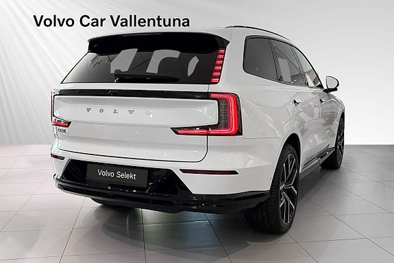 Volvo EX90 5 of 19