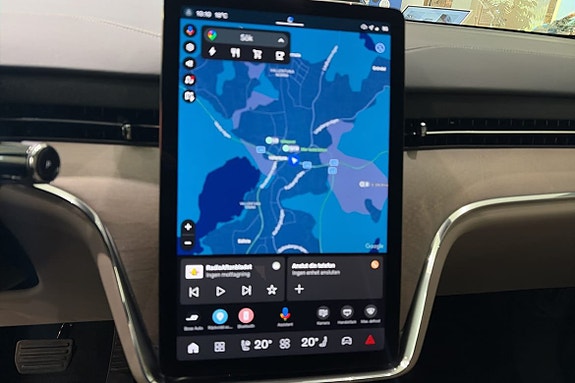 Volvo EX90 17 of 19