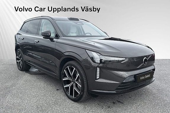 Volvo EX90 6 of 15