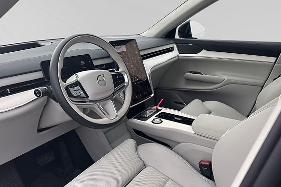 Volvo EX90 7 of 15