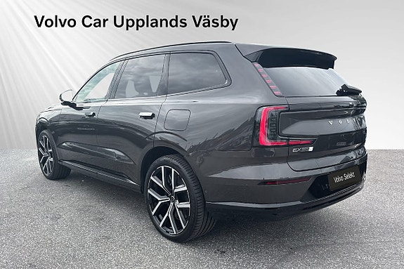 Volvo EX90 4 of 15