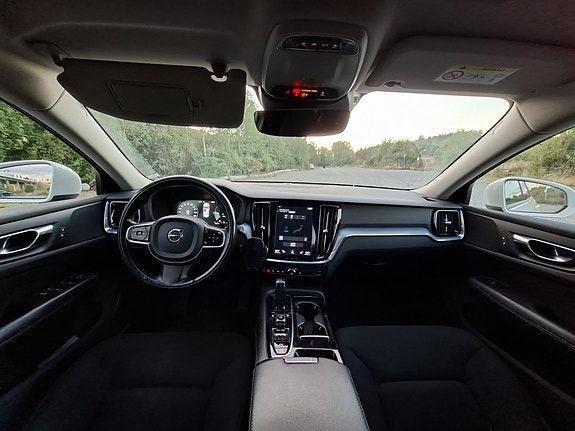 Volvo V60 7 of 14