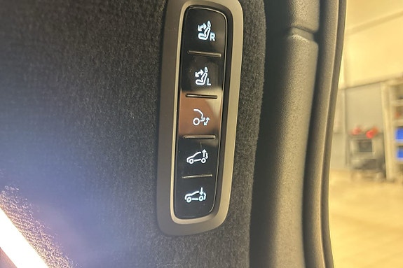 Volvo EX90 23 of 25