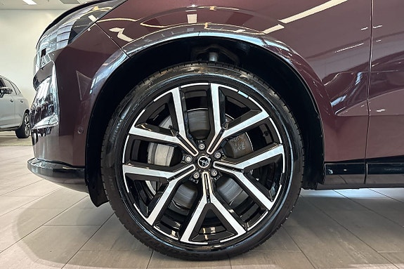 Volvo EX90 19 of 30