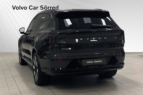 Volvo EX90 3 of 25
