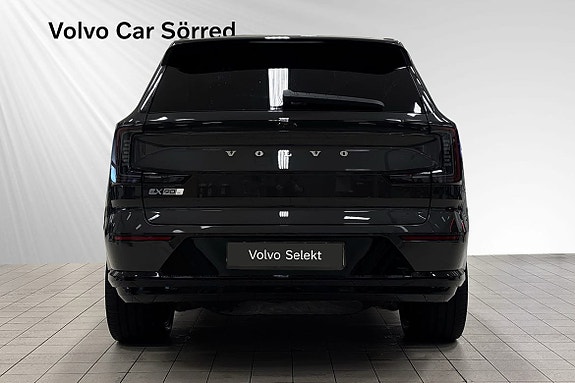 Volvo EX90 5 of 25