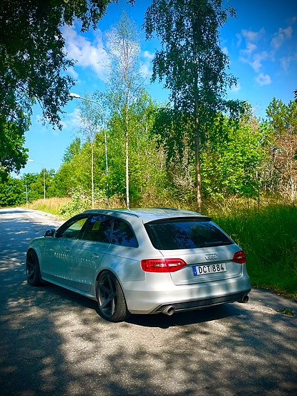 Audi A4 2 of 9