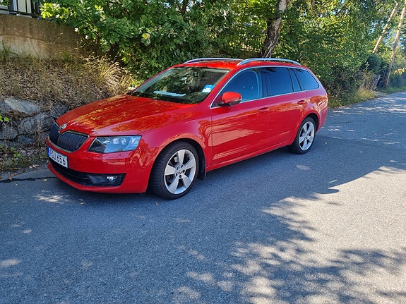 Skoda Octavia 2 of 11