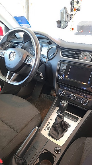 Skoda Octavia 9 of 11