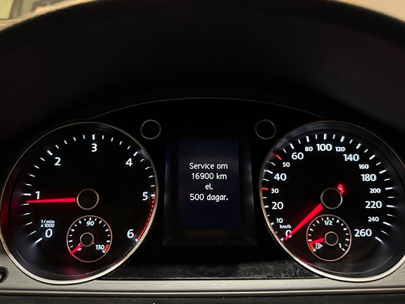Volkswagen Passat 15 of 27